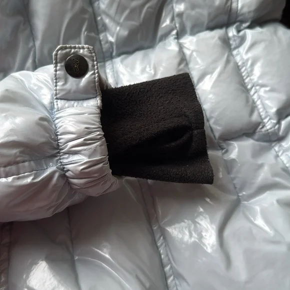 Girls Sam coat size 10 excellent condition.
